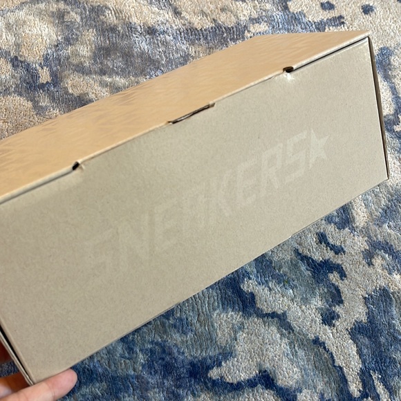 Golden Goose Shoe Box - Picture 2 of 8